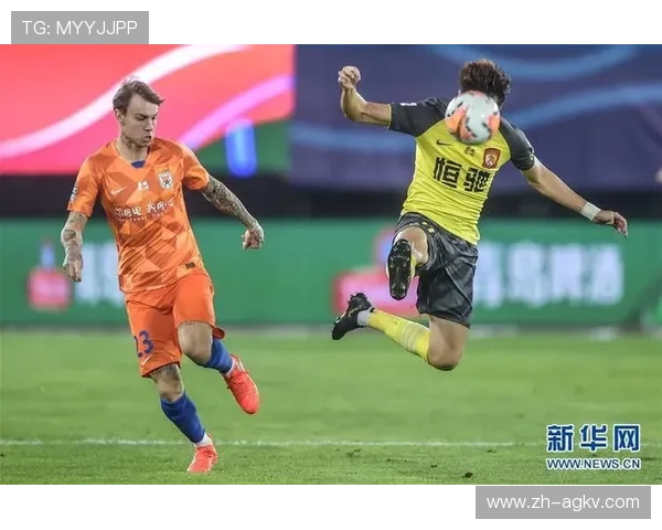 中超联赛第11轮山东鲁能对阵广州恒大的精彩比赛回顾